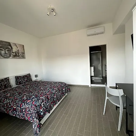 Nocleg ze śniadaniem Bh Brando House Bari